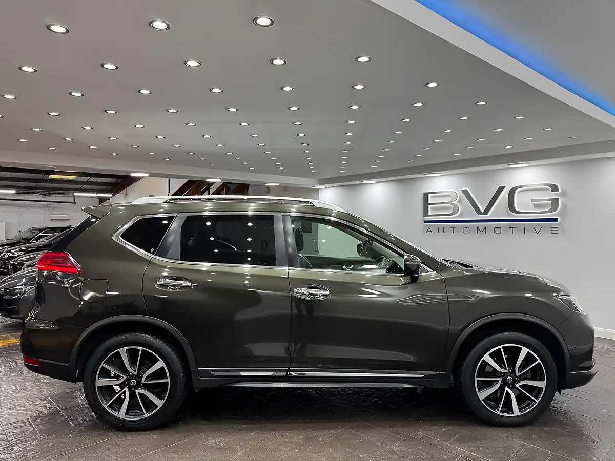 Used 2018 Nissan X-Trail Tekna Xtron Green - Interior and Exterior details 7
