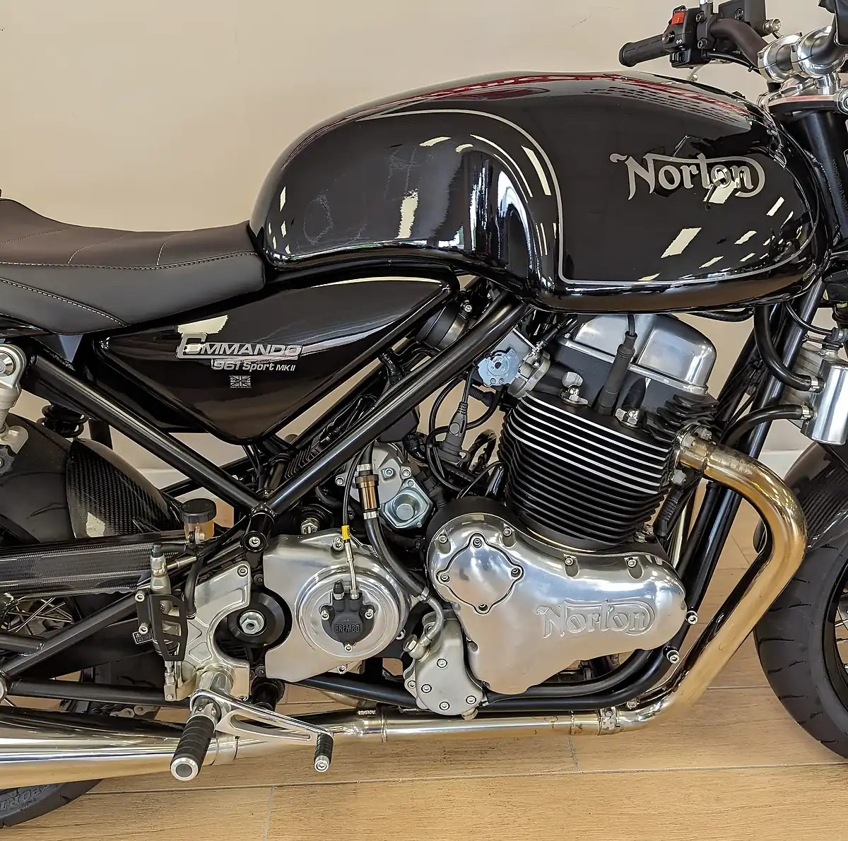 Used 2018 Norton Commando 961 California 50th Anniversary (mkii) Black - Interior and Exterior details 3