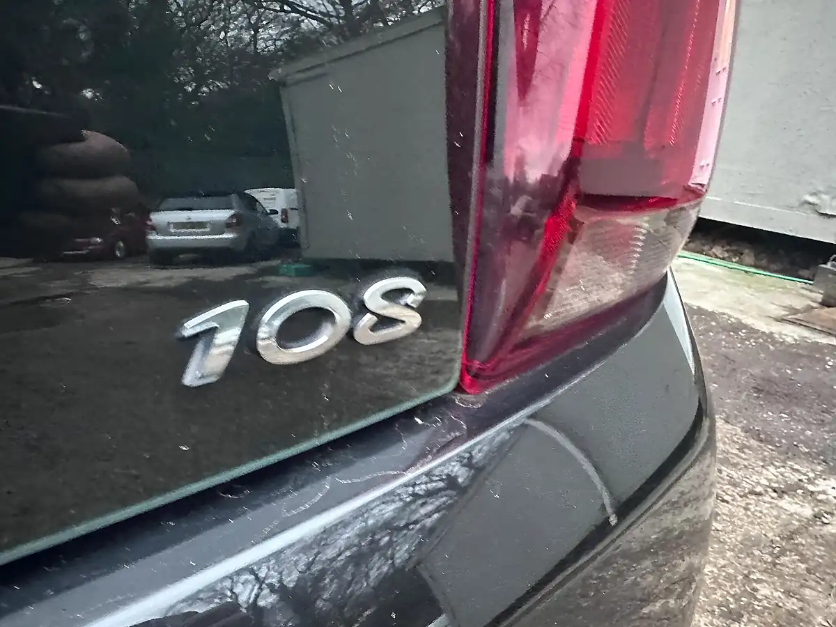 Used 2018 Peugeot 108 Active Black - Interior and Exterior details 10