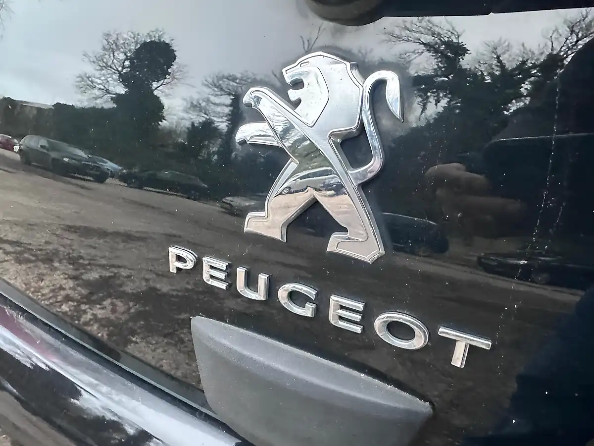 Used 2018 Peugeot 108 Active Black - Interior and Exterior details 9