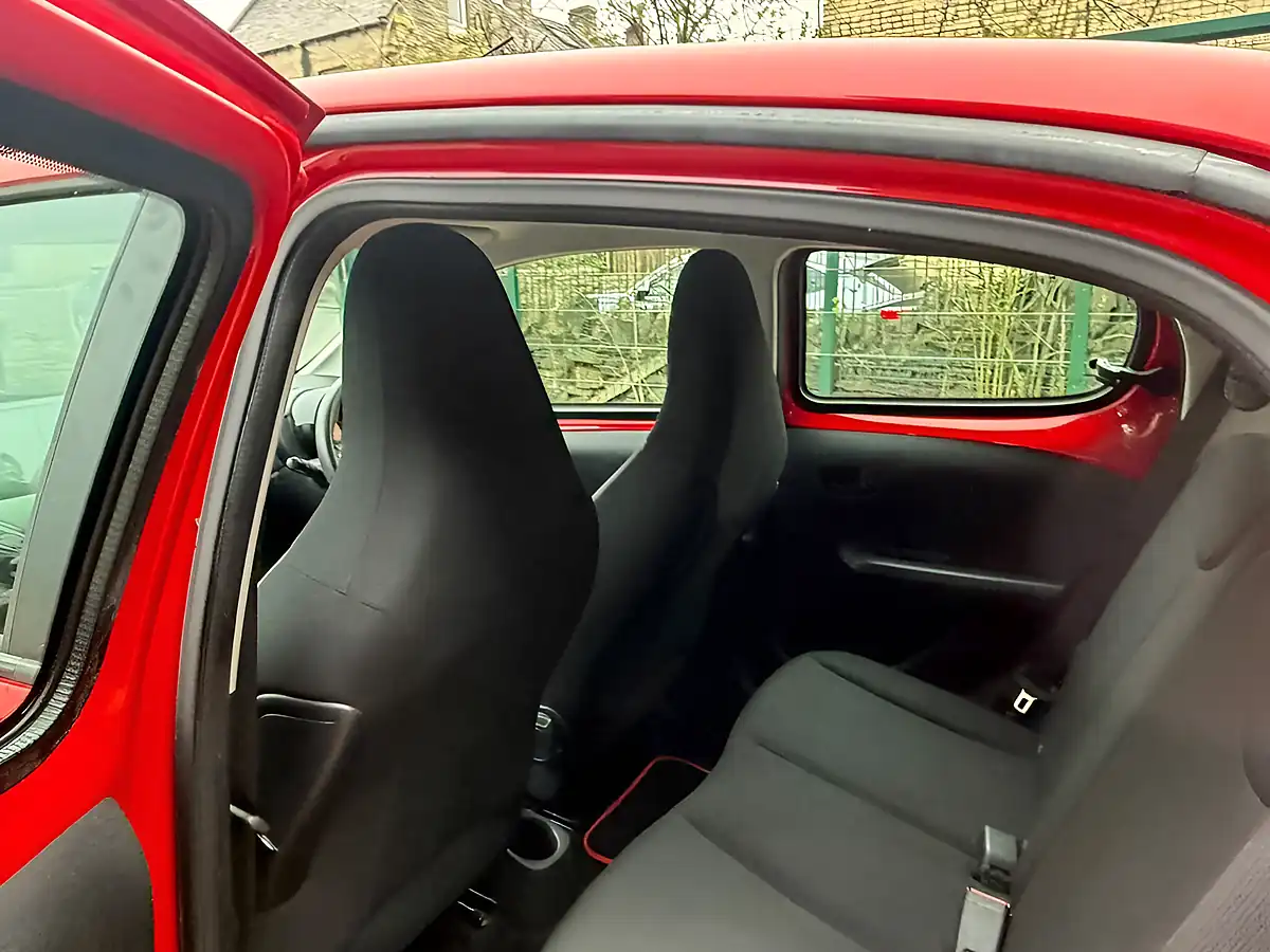 Used 2018 Peugeot 108 Active Red - Interior and Exterior details 13