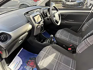 Used 2018 Peugeot 108 Active White - Interior and Exterior details 7