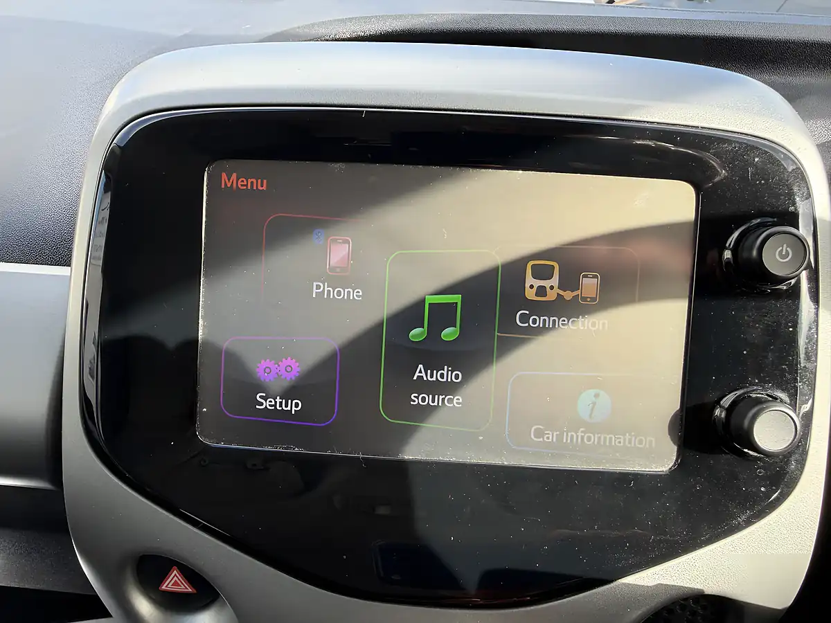 Used 2018 Peugeot 108 Active White - Interior and Exterior details 9