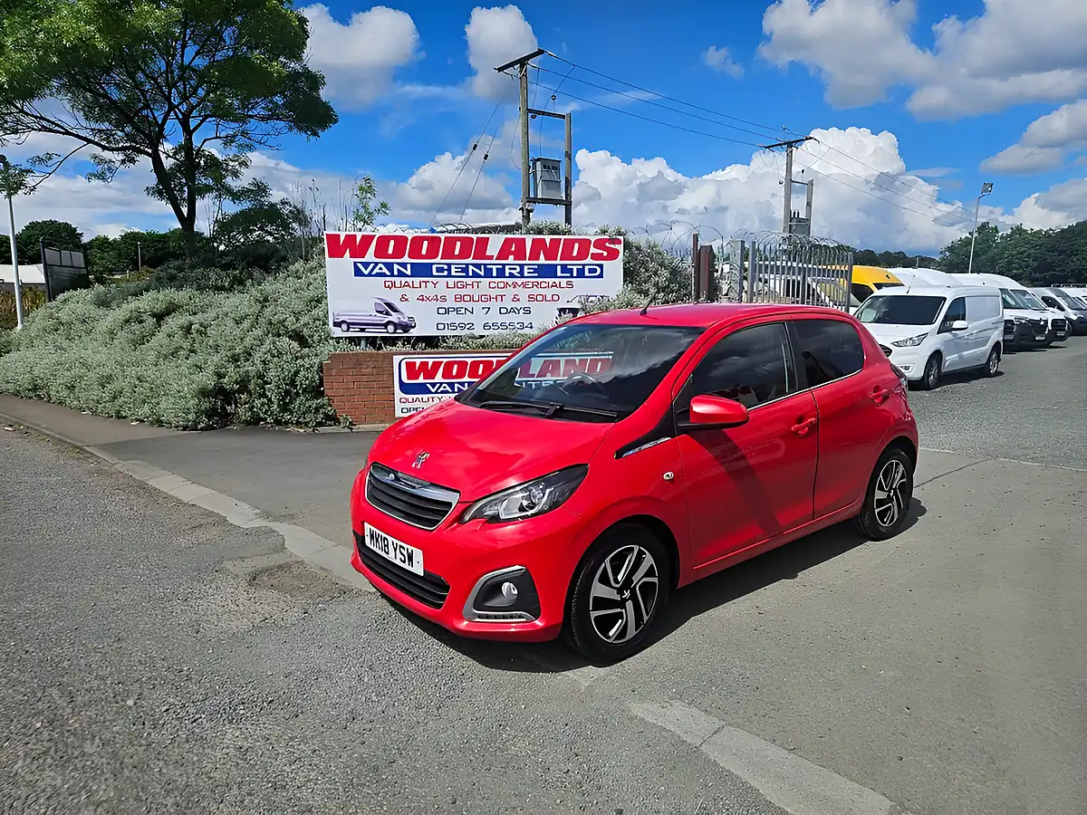 Used 2018 Peugeot 108 Allure Red - Interior and Exterior details 4