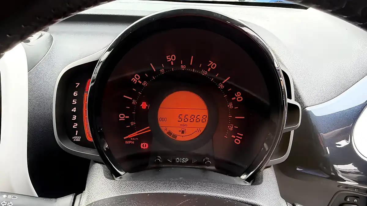 Used 2018 Peugeot 108 Collection White - Interior and Exterior details 11