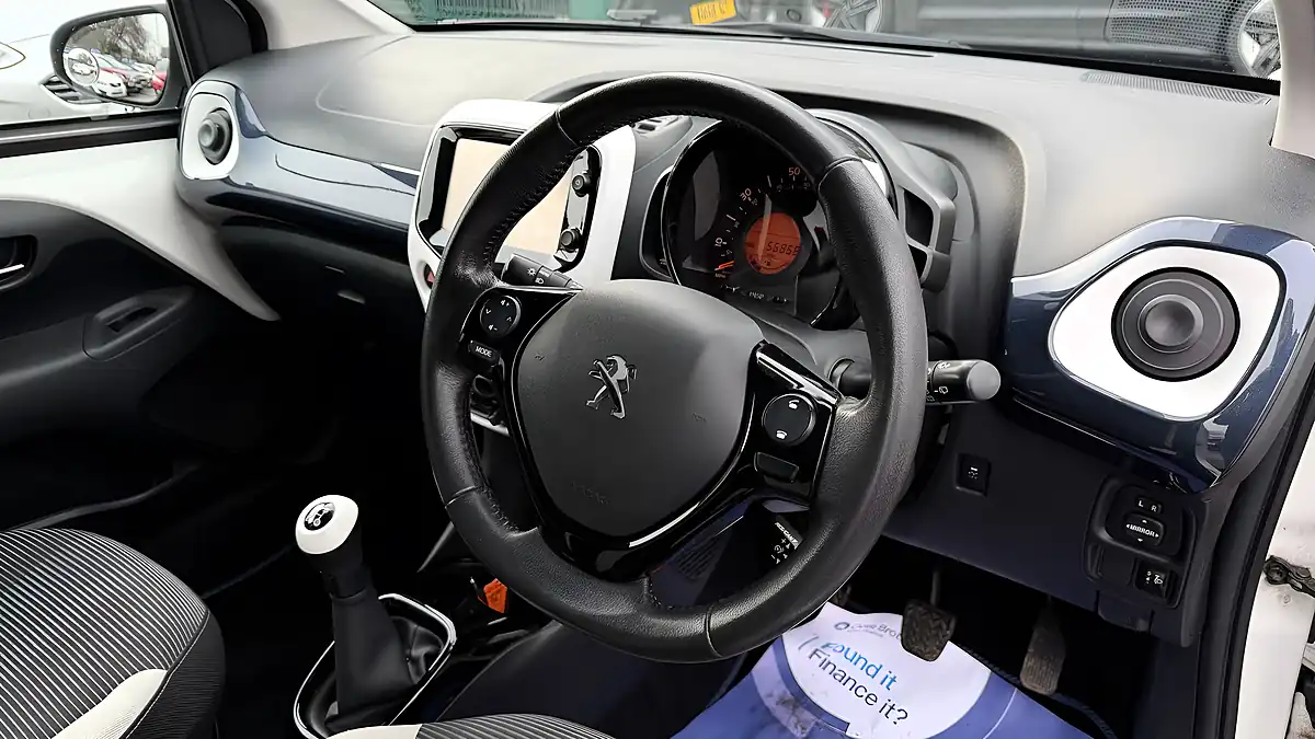 Used 2018 Peugeot 108 Collection White - Interior and Exterior details 12