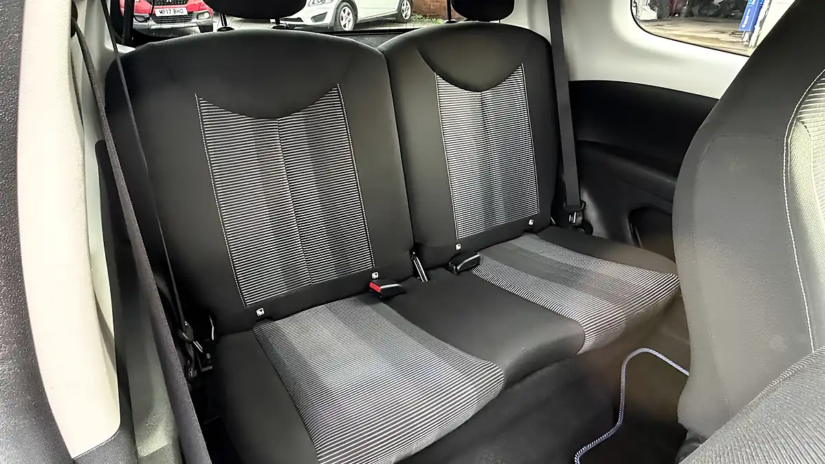 Used 2018 Peugeot 108 Collection White - Interior and Exterior details 19