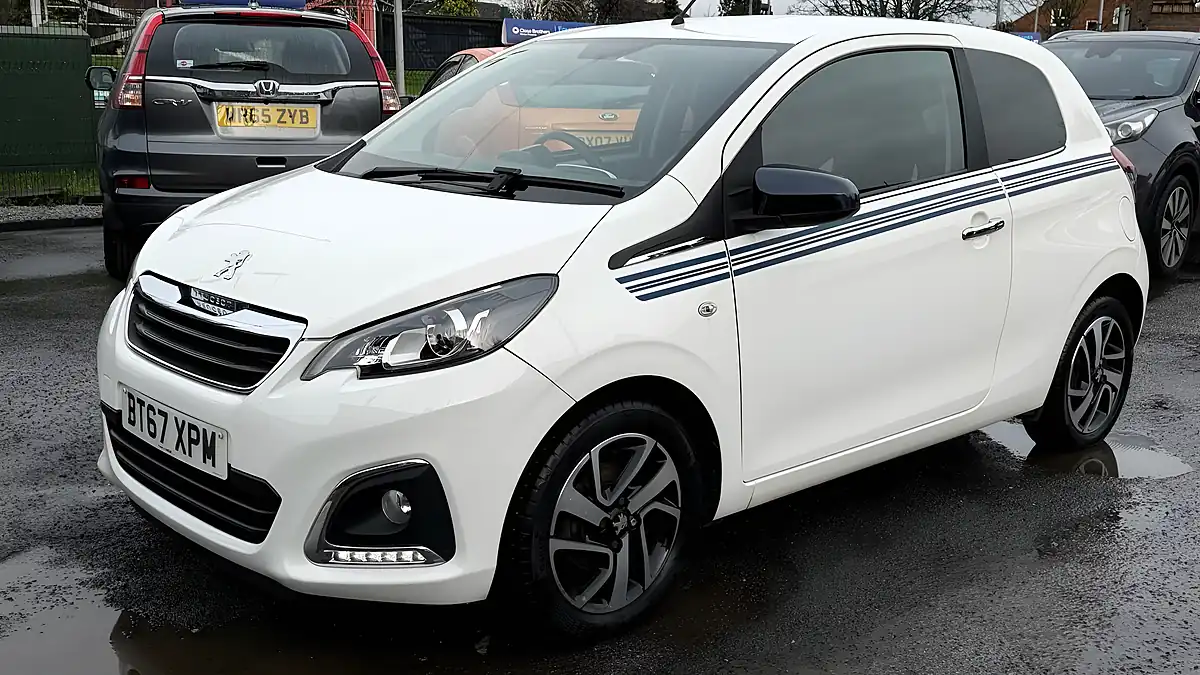 Used 2018 Peugeot 108 Collection White - Interior and Exterior details 7