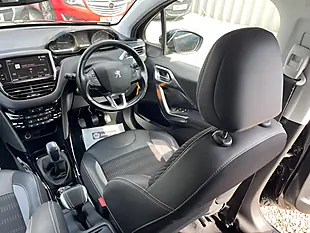 Used 2018 Peugeot 2008 Allure Black - Interior and Exterior details 5