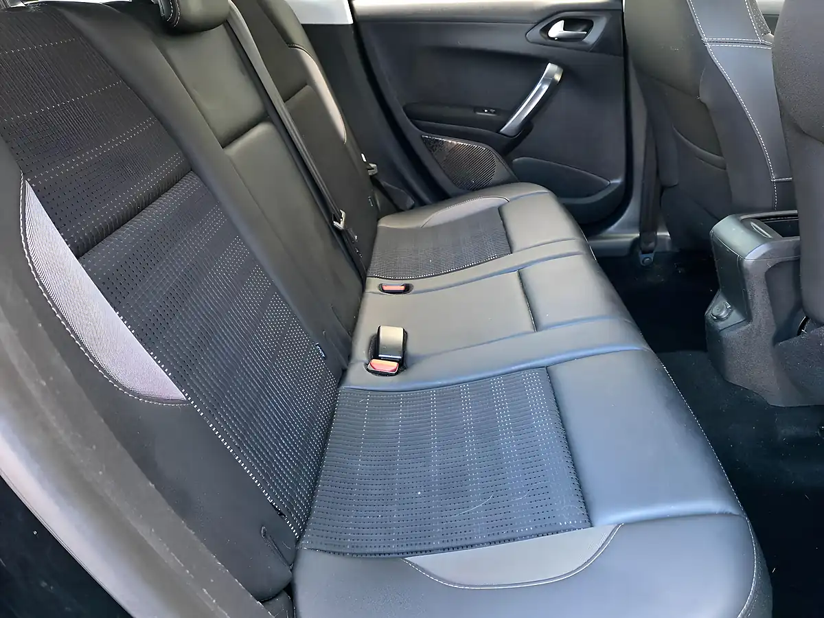 Used 2018 Peugeot 2008 Allure Black - Interior and Exterior details 10