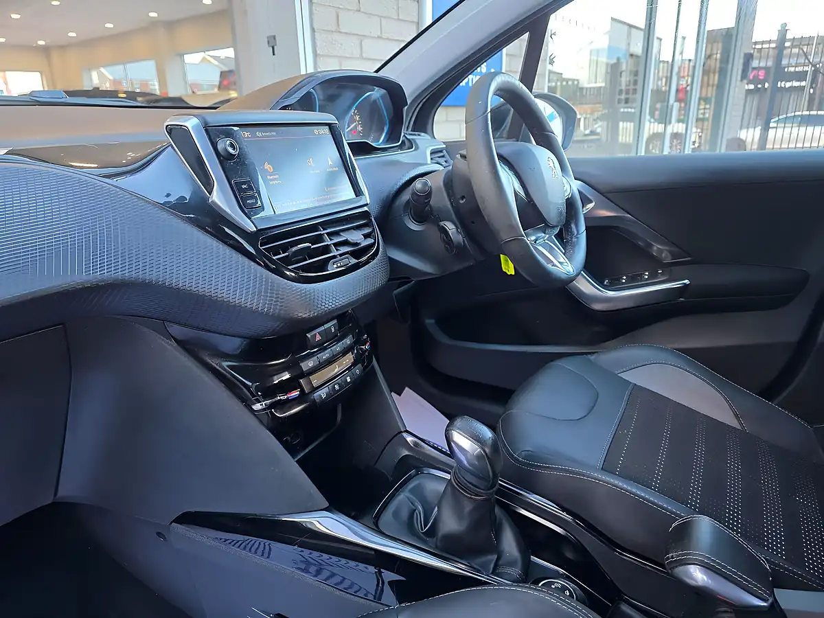 Used 2018 Peugeot 2008 Allure Black - Interior and Exterior details 7
