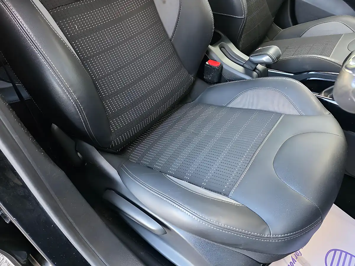 Used 2018 Peugeot 2008 Allure Black - Interior and Exterior details 9