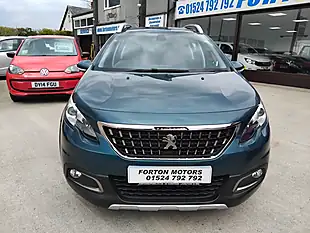 Used 2018 Peugeot 2008 Allure Green - Interior and Exterior details 3