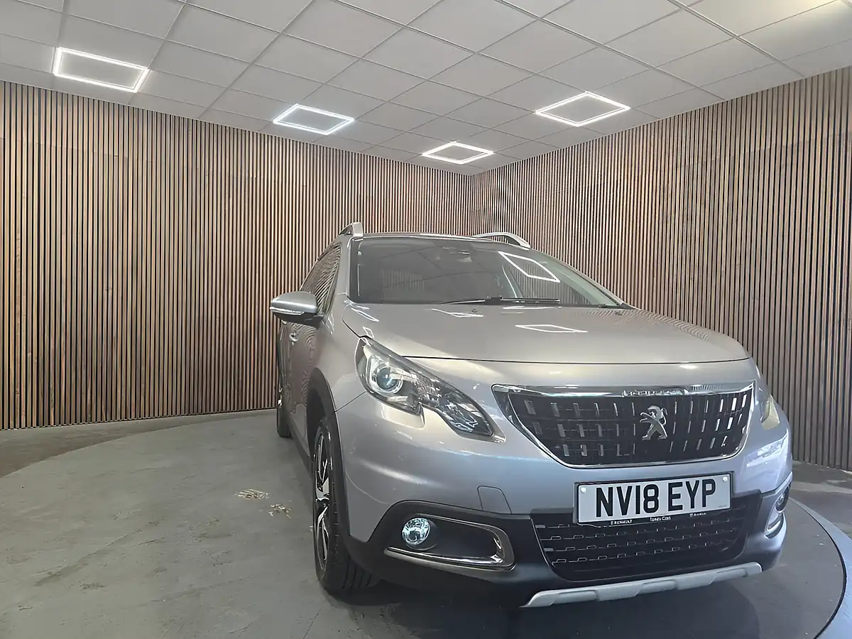 Used 2018 Peugeot 2008 Allure Grey - Front View