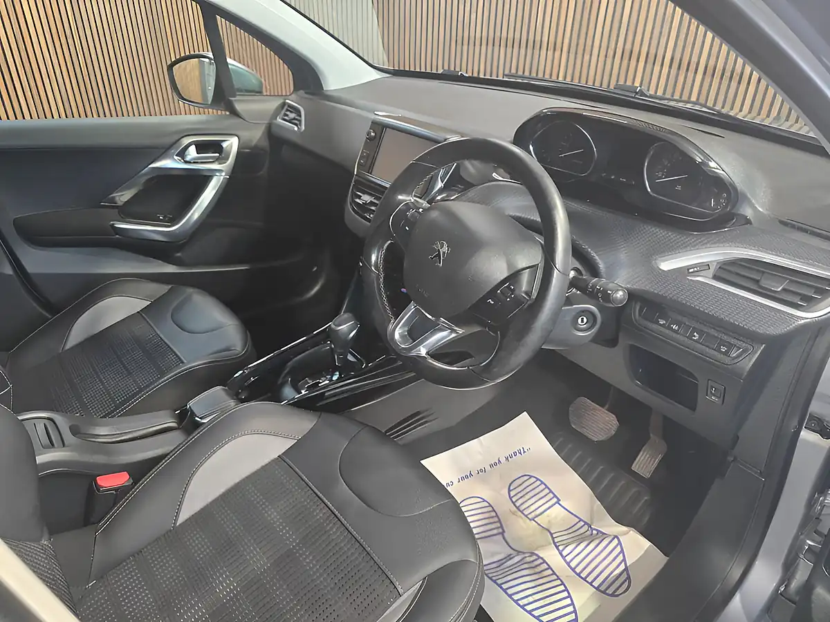 Used 2018 Peugeot 2008 Allure Grey - Interior and Exterior details 11