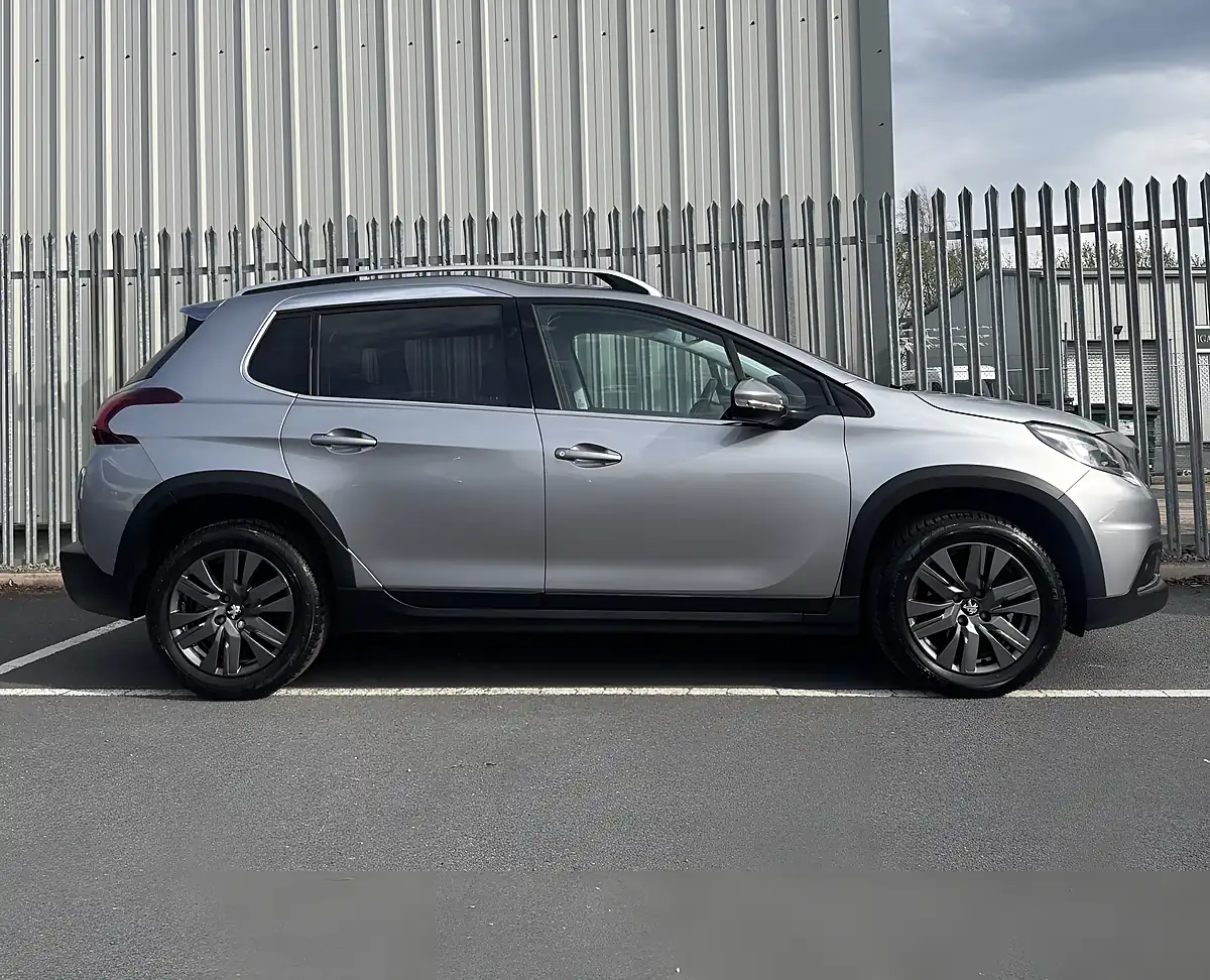Used 2018 Peugeot 2008 Allure Grey - Interior and Exterior details 7