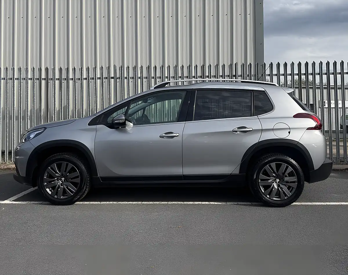 Used 2018 Peugeot 2008 Allure Grey - Interior and Exterior details 8