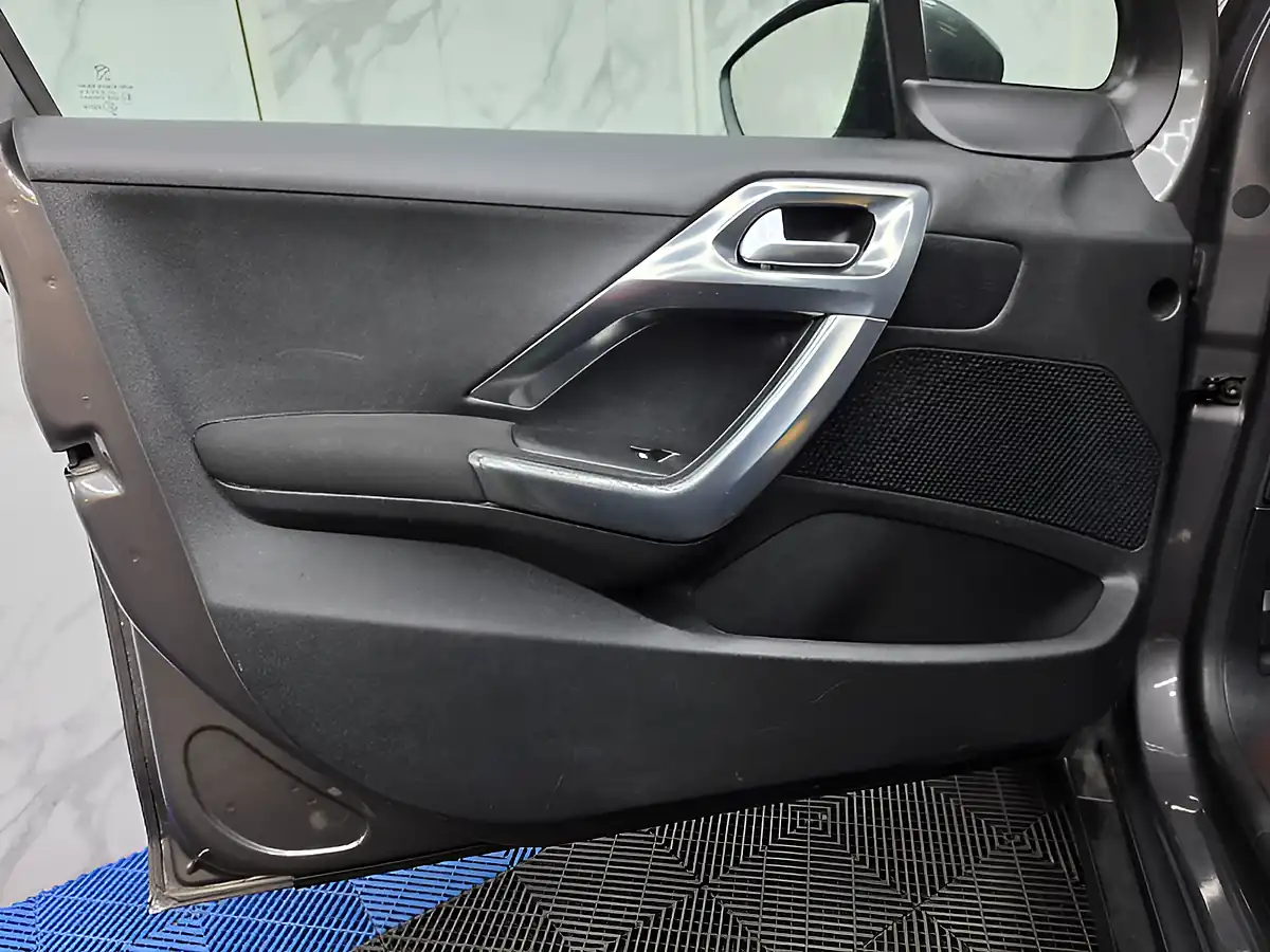 Used 2018 Peugeot 2008 Allure Grey - Interior and Exterior details 16