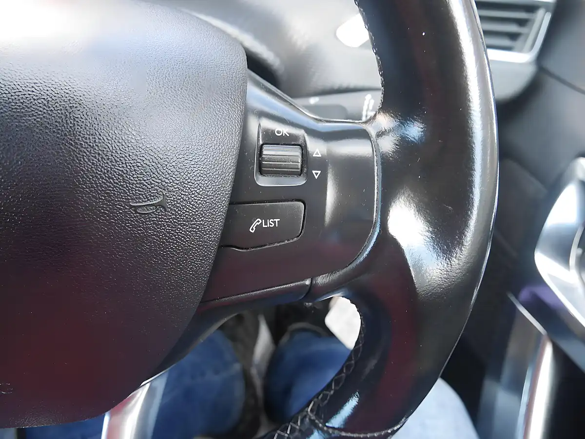Used 2018 Peugeot 2008 Allure Nera Black - Interior and Exterior details 16