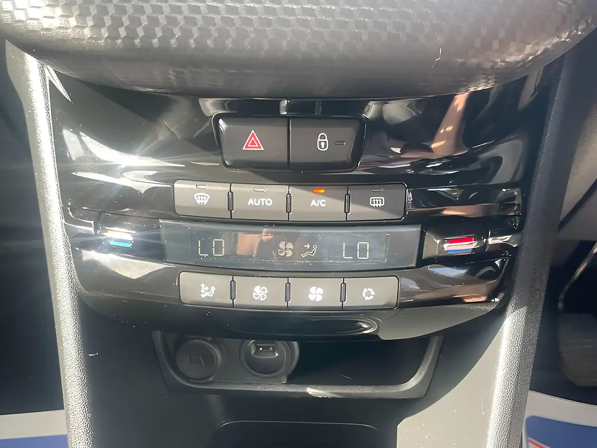 Used 2018 Peugeot 2008 Allure Premium Black - Interior and Exterior details 19