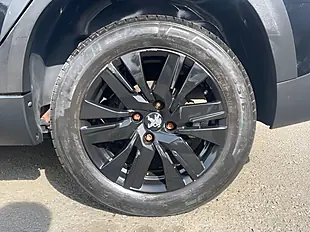 Used 2018 Peugeot 2008 Allure Premium Black - Interior and Exterior details 5