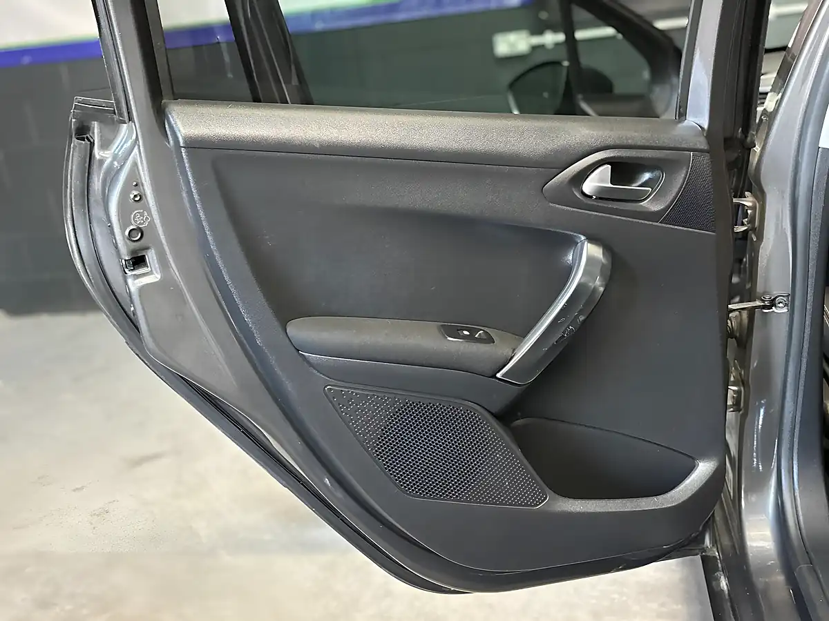 Used 2018 Peugeot 2008 Allure Premium Grey - Interior and Exterior details 15