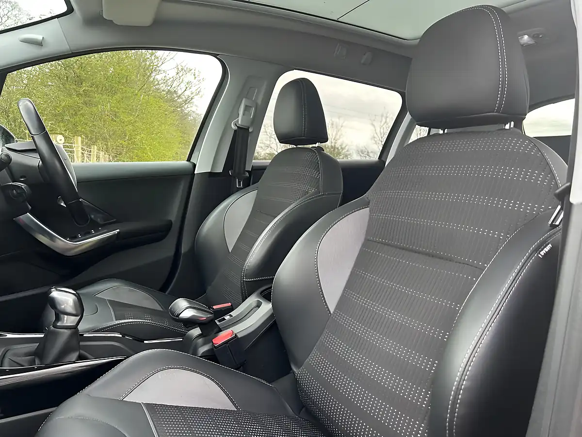 Used 2018 Peugeot 2008 Allure Premium Grey - Interior and Exterior details 17