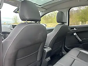 Used 2018 Peugeot 2008 Allure Premium Grey - Interior and Exterior details 18