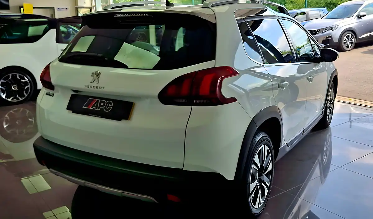 Used 2018 Peugeot 2008 Allure Premium White - Interior and Exterior details 5
