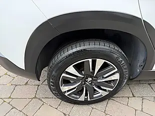 Used 2018 Peugeot 2008 Allure Premium White - Interior and Exterior details 11