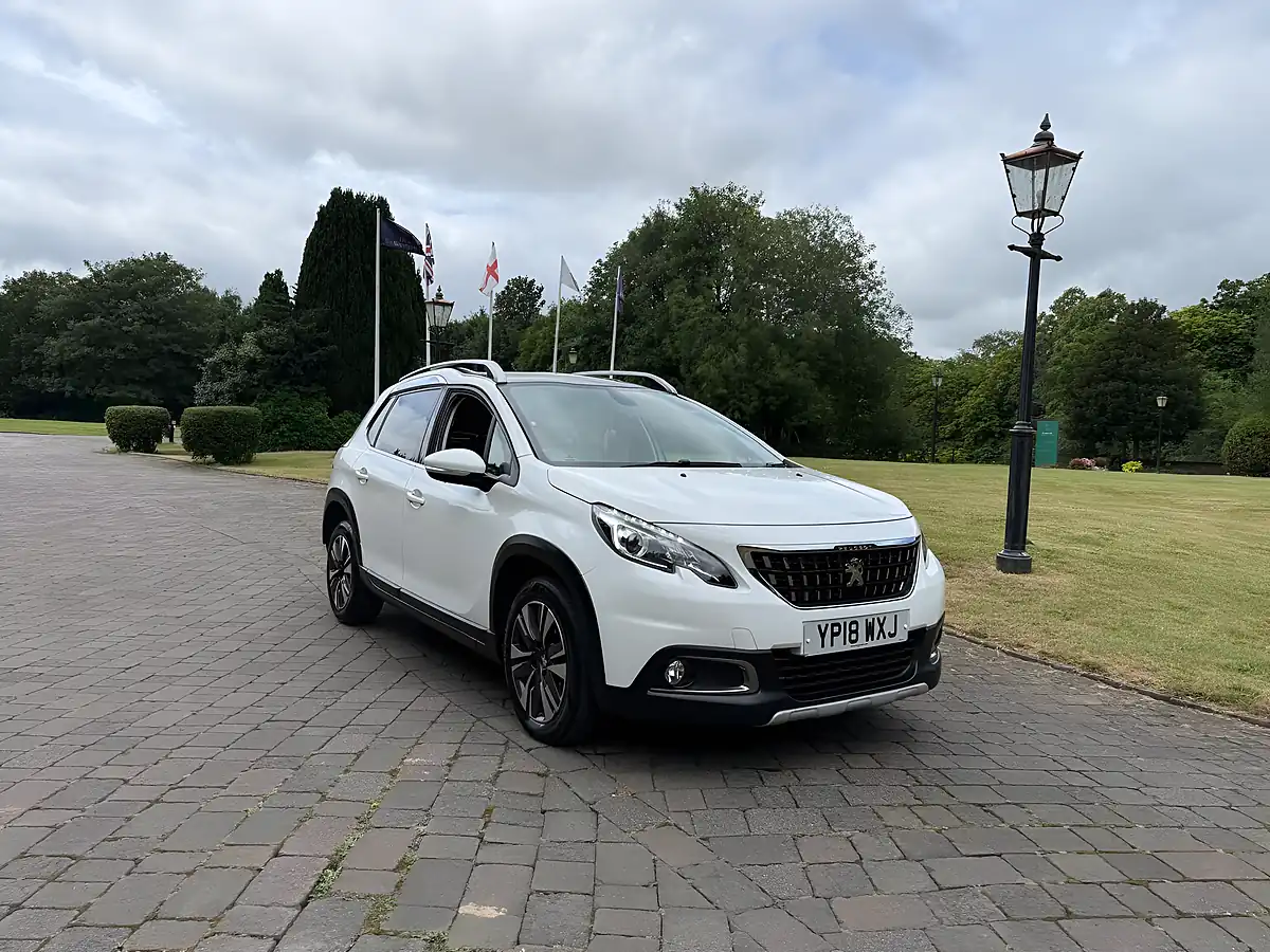 Used 2018 Peugeot 2008 Allure Premium White - Interior and Exterior details 14