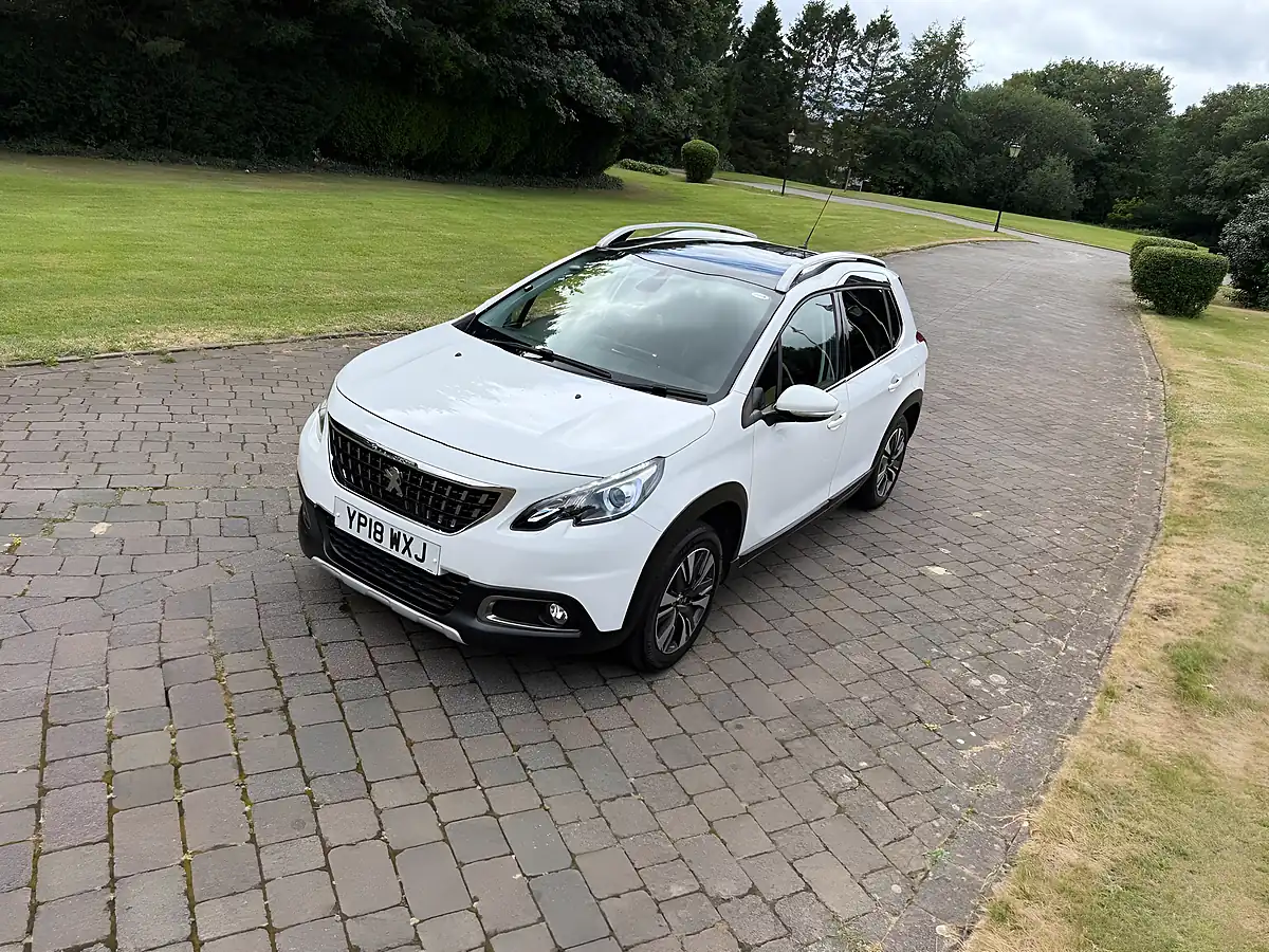Used 2018 Peugeot 2008 Allure Premium White - Interior and Exterior details 7