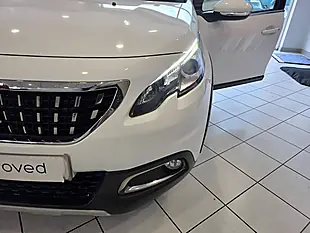 Used 2018 Peugeot 2008 Allure Premium White - Interior and Exterior details 13