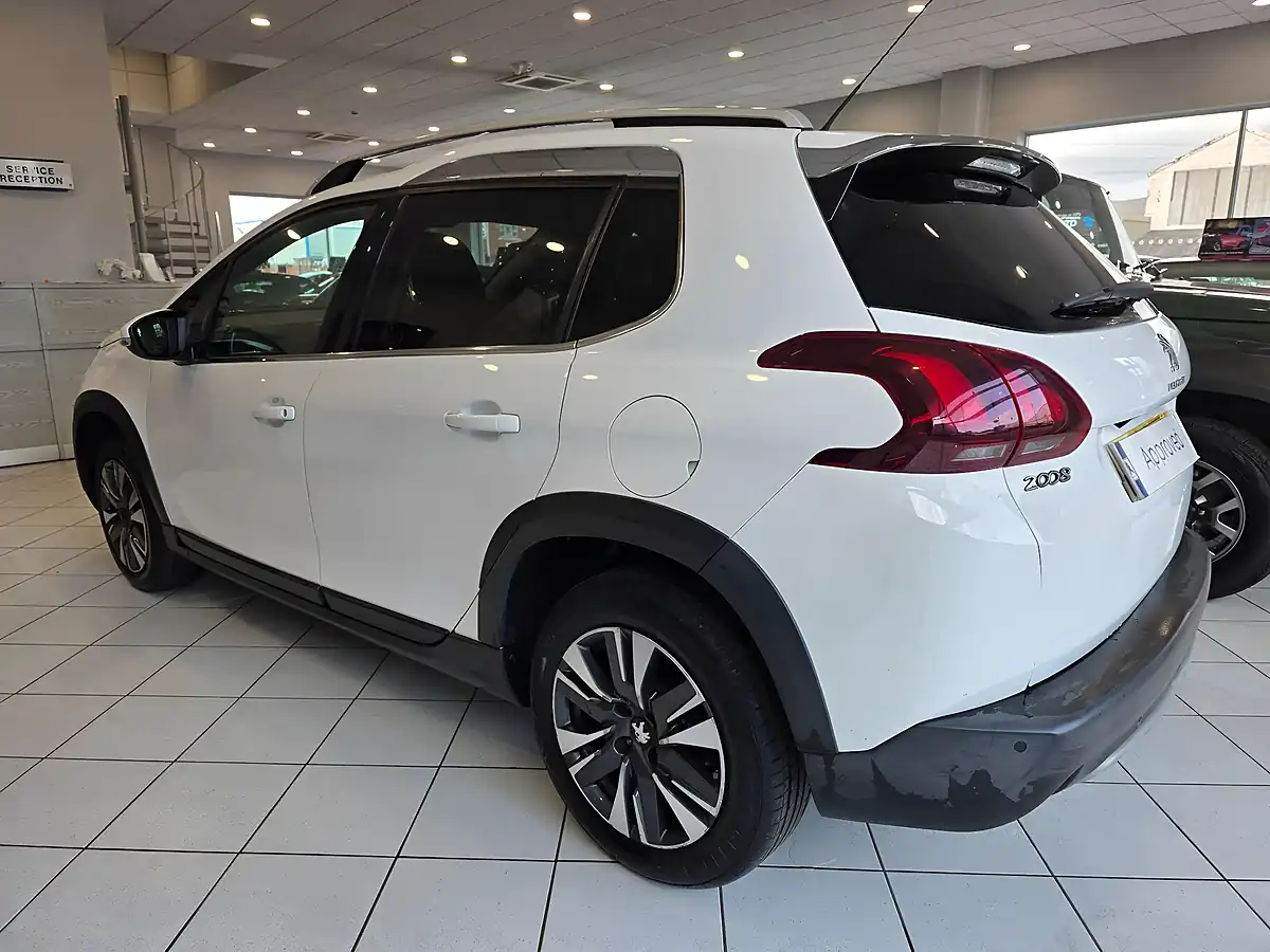 Used 2018 Peugeot 2008 Allure Premium White - Interior and Exterior details 4