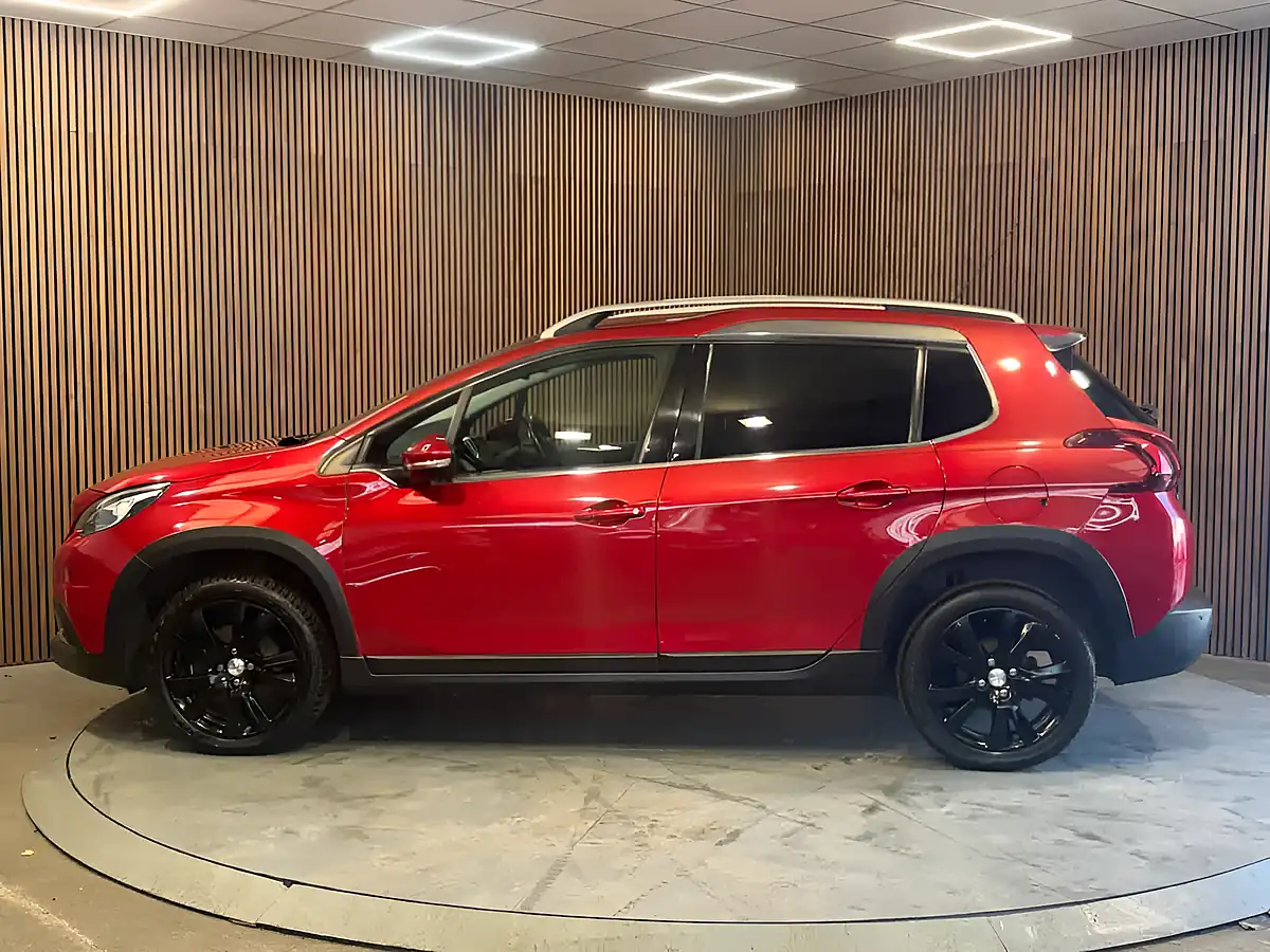 Used 2018 Peugeot 2008 Allure Red - Interior and Exterior details 6