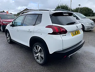 Used 2018 Peugeot 2008 Allure White - Interior and Exterior details 6