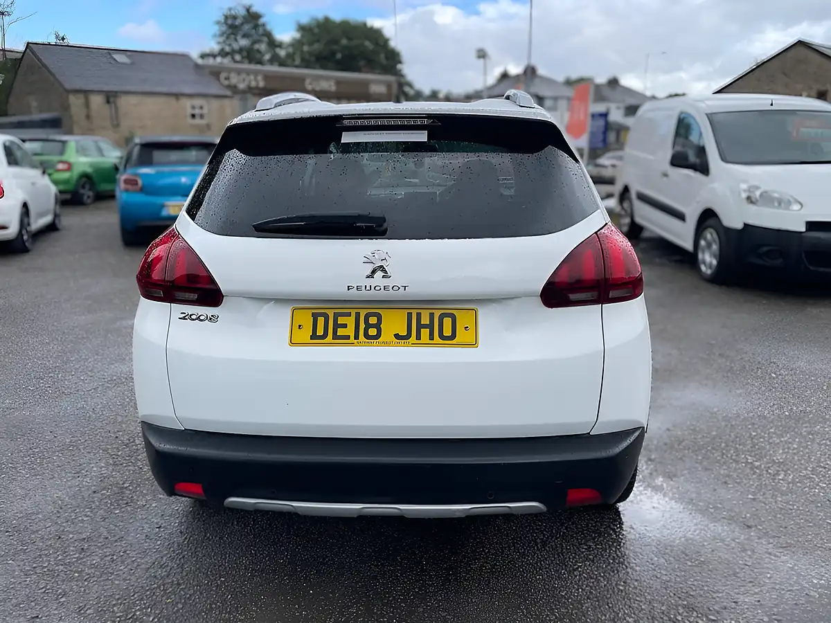 Used 2018 Peugeot 2008 Allure White - Interior and Exterior details 7