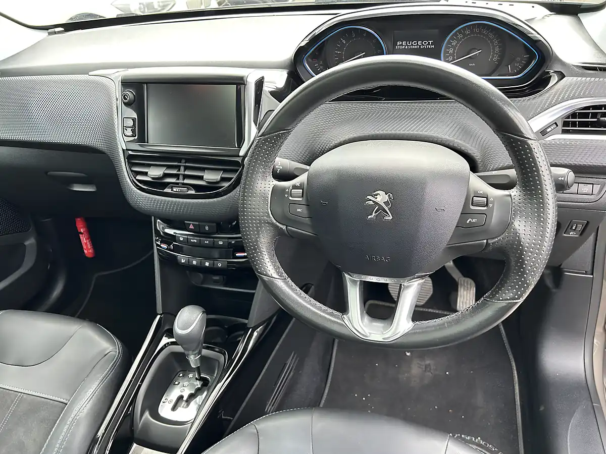Used 2018 Peugeot 2008 Grey - Interior and Exterior details 13