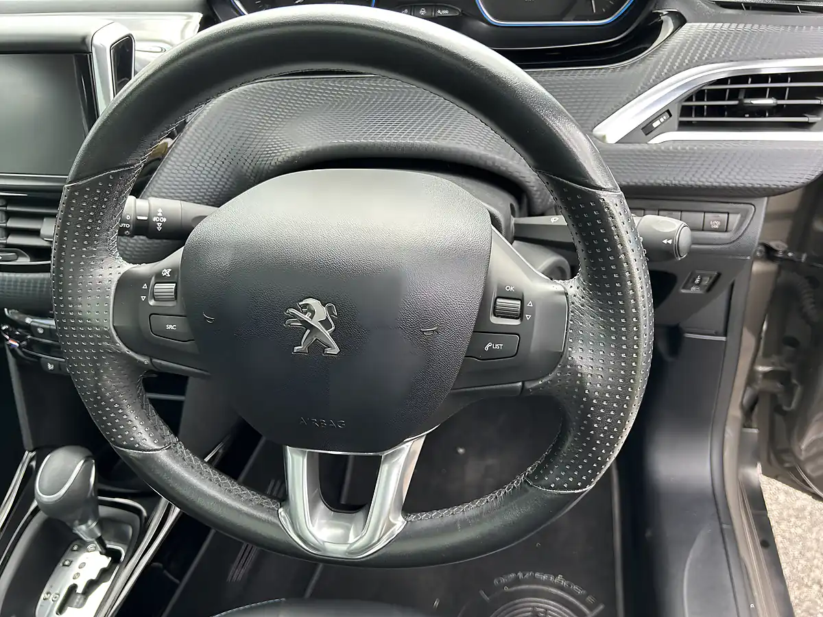 Used 2018 Peugeot 2008 Grey - Interior and Exterior details 18