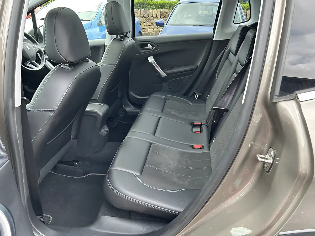 Used 2018 Peugeot 2008 Grey - Interior and Exterior details 20