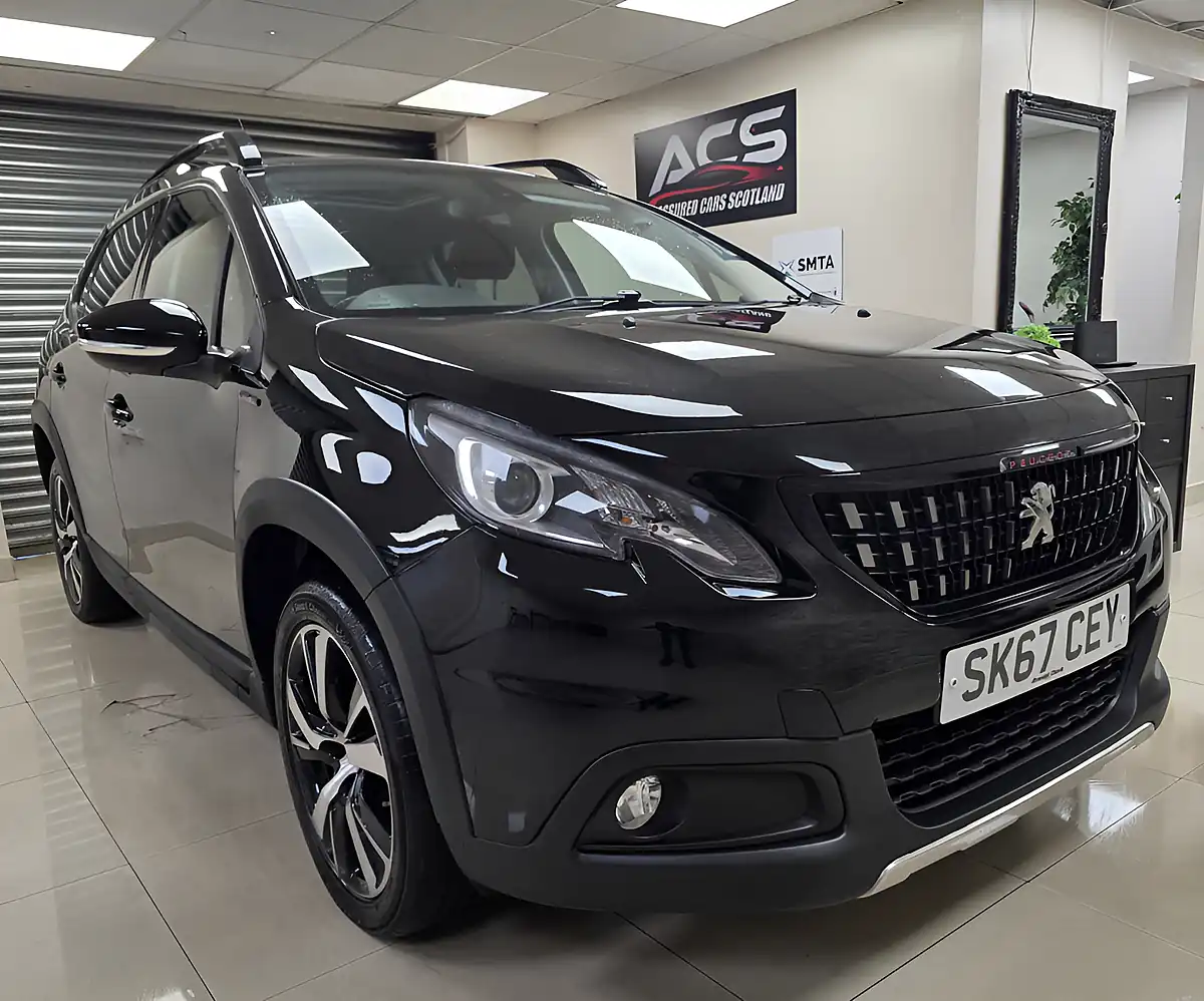 Used 2018 Peugeot 2008 GT Line Black - Front View