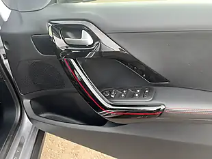 Used 2018 Peugeot 2008 GT Line Cumulus Grey - Interior and Exterior details 18