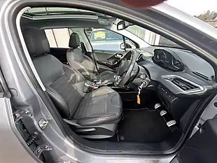 Used 2018 Peugeot 2008 GT Line Cumulus Grey - Interior and Exterior details 3