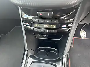 Used 2018 Peugeot 2008 GT Line Cumulus Grey - Interior and Exterior details 8
