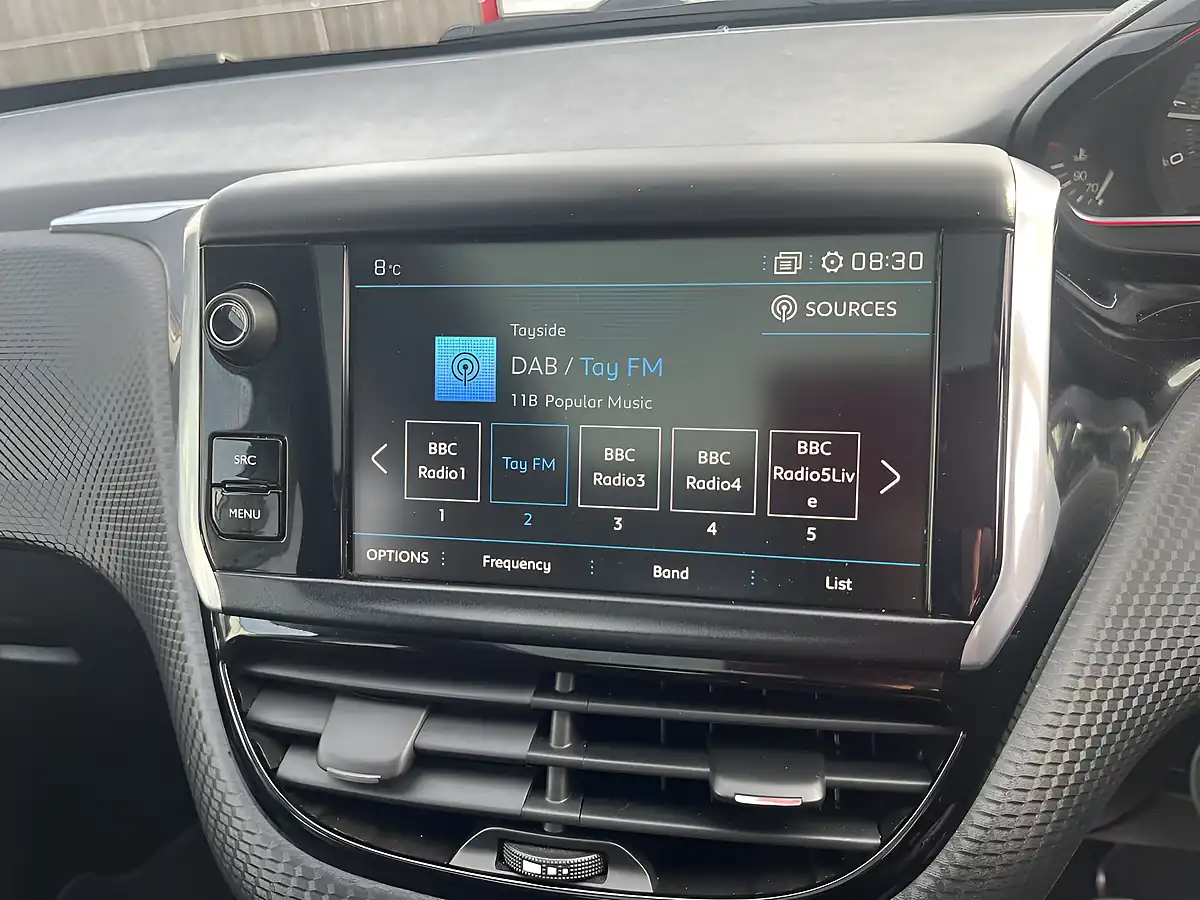 Used 2018 Peugeot 2008 GT Line Cumulus Grey - Interior and Exterior details 9