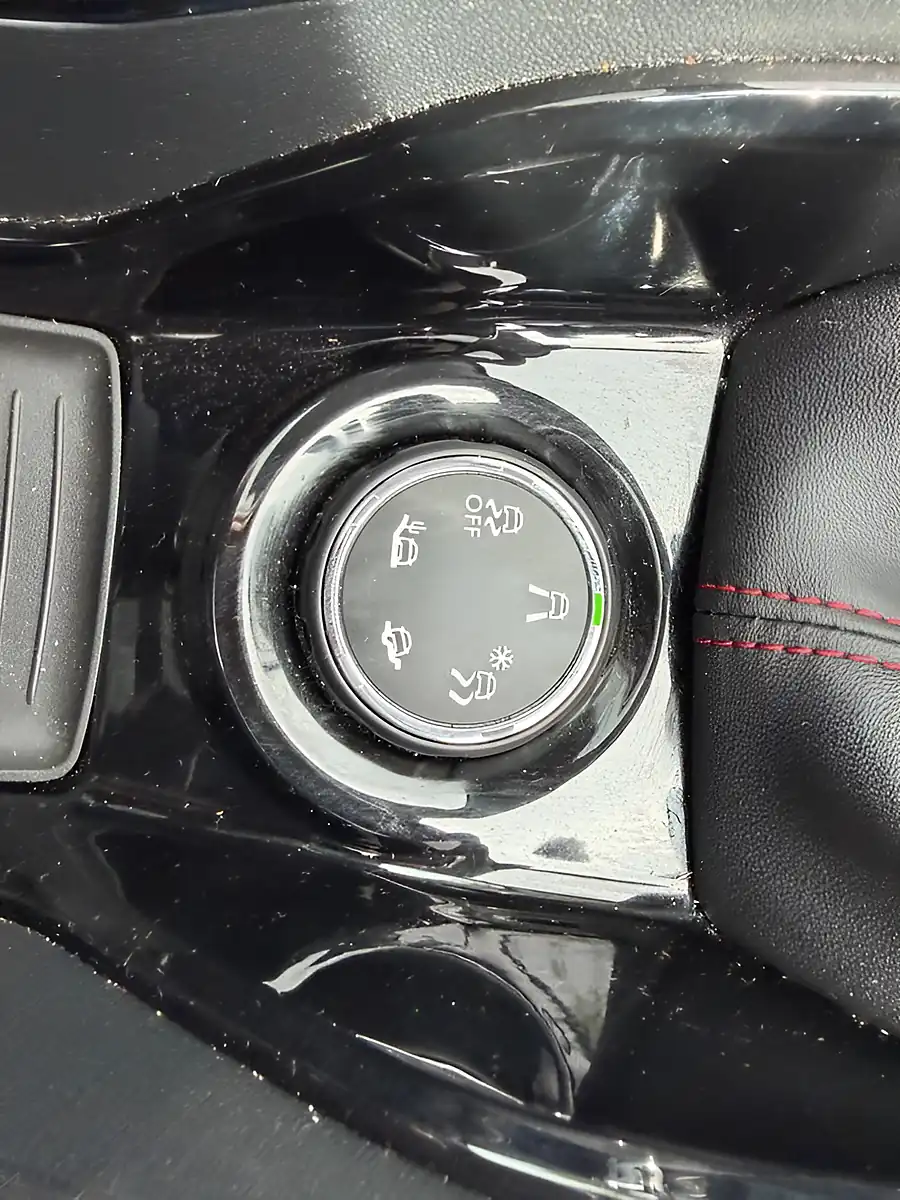 Used 2018 Peugeot 2008 GT Line Red - Interior and Exterior details 10
