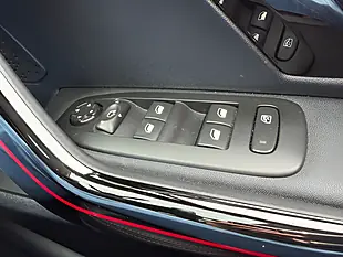 Used 2018 Peugeot 2008 GT Line Red - Interior and Exterior details 12