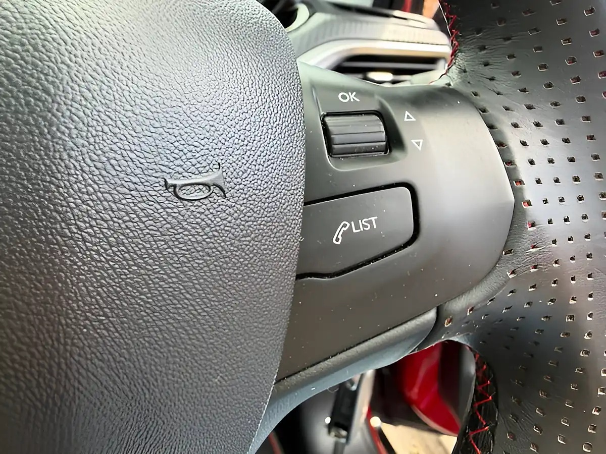 Used 2018 Peugeot 2008 GT Line Red - Interior and Exterior details 13
