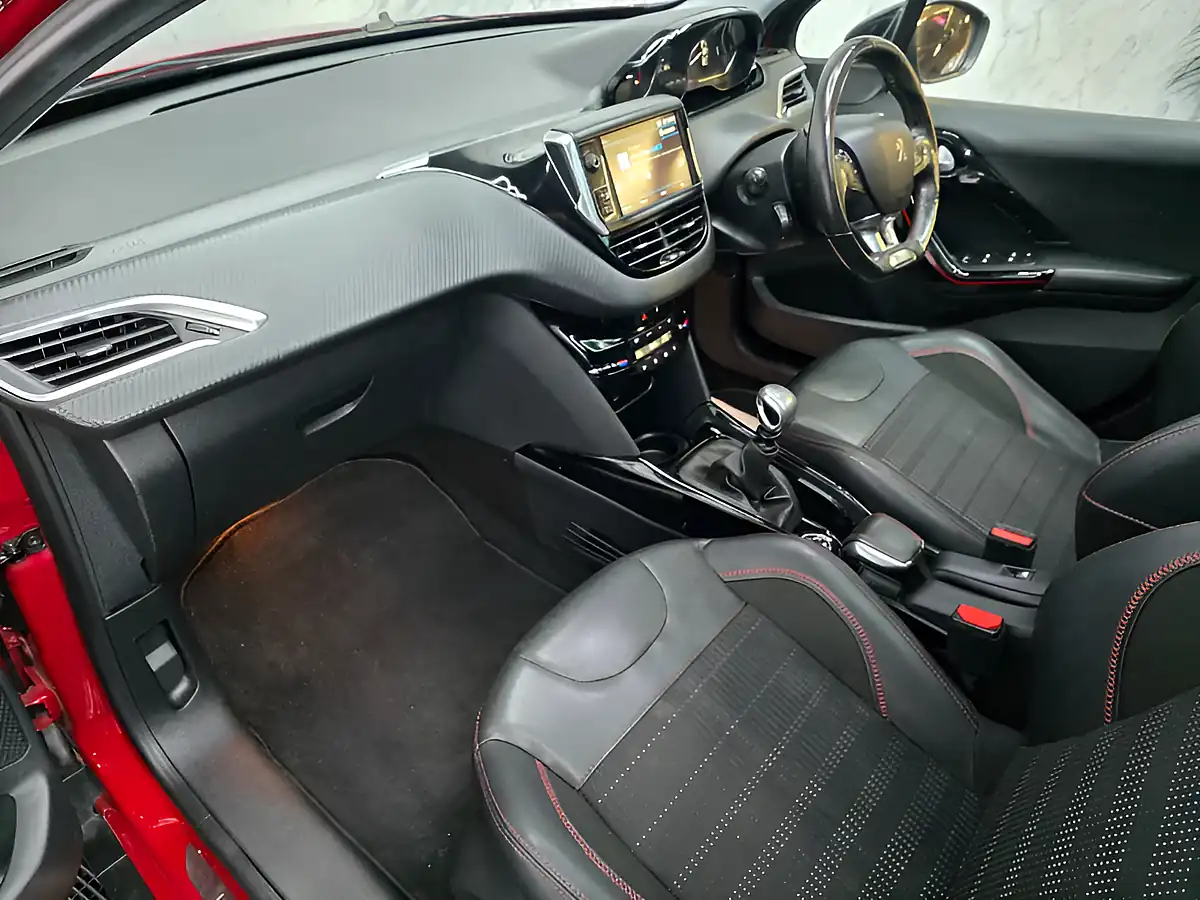 Used 2018 Peugeot 2008 GT Line Red - Interior and Exterior details 15
