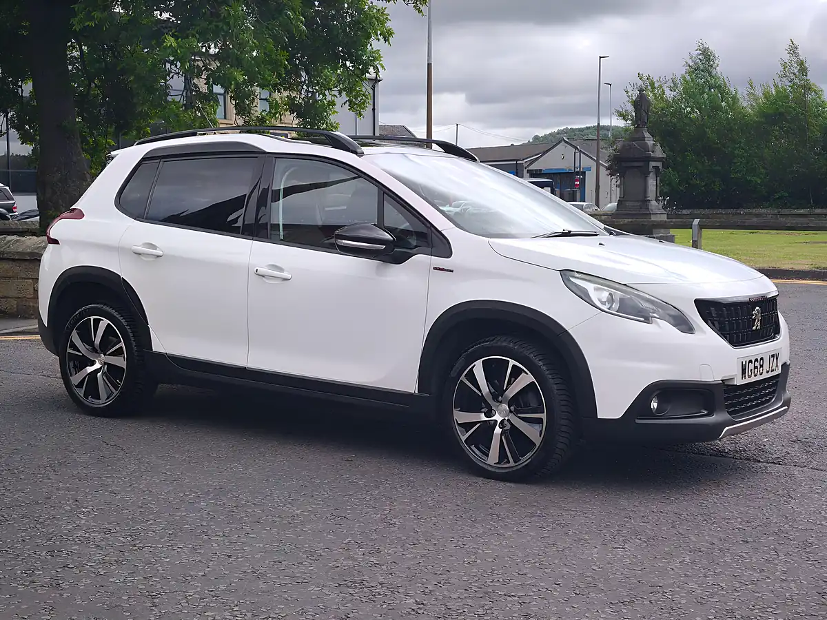 Used 2018 Peugeot 2008 GT Line White - Interior and Exterior details 10